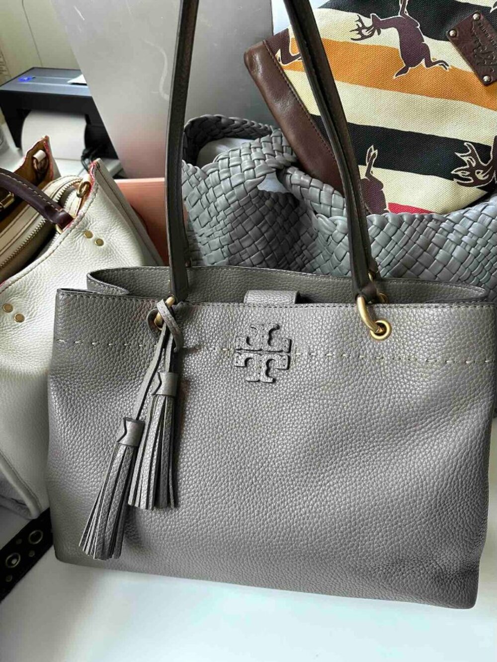 EUC TORY BURCH Mcgraw Triple Compartment Leather satchel Grey Seal Mink color